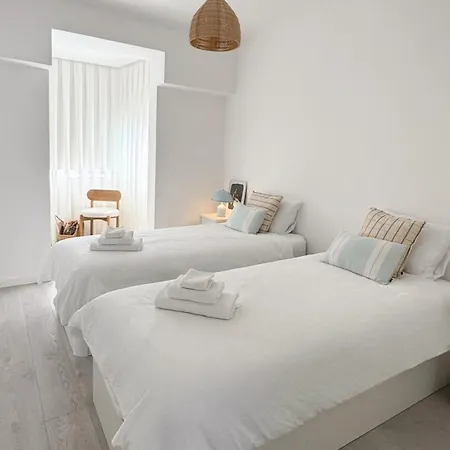 The Salty Pearl - Charming Retreat In