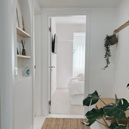 Apartment The Salty Pearl - Charming Retreat In