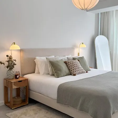 The Salty Pearl - Charming Retreat In