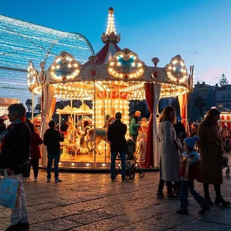 Cozy Close To Center